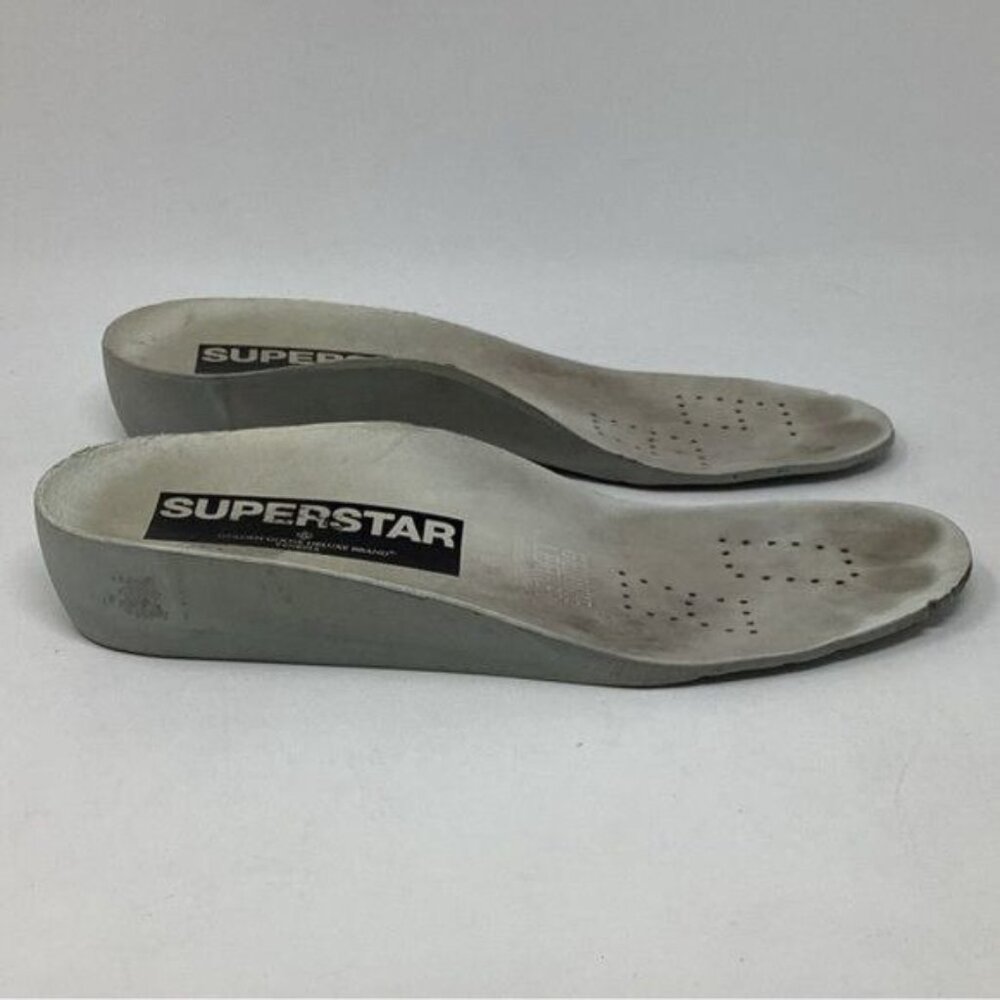 Golden Goose Metallic Silver Low-Top Sneakers with Black Laces - Picture 9 of 12